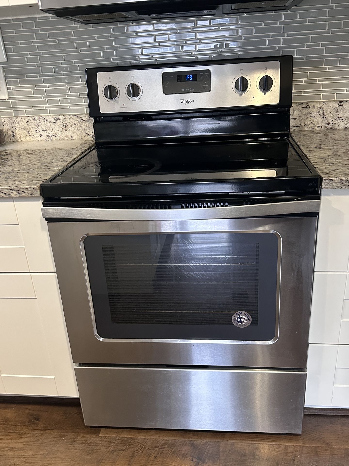 Whirlpool 4 Burner Electric Range