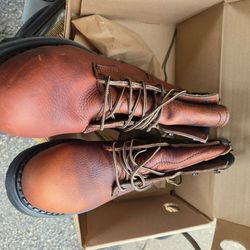 Red wings work boots size 8.5