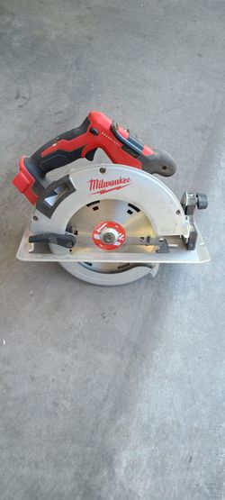 Milwaukee m18 saw