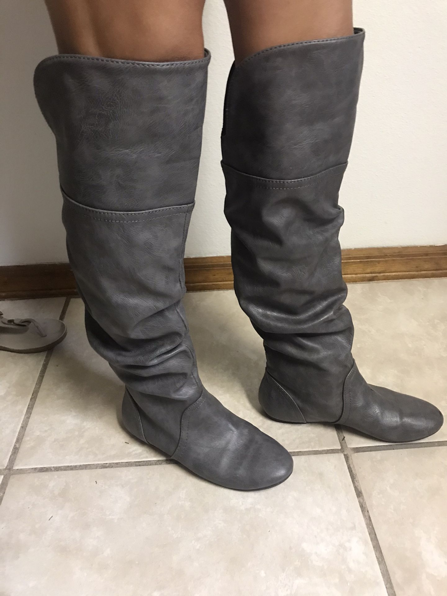 Gray boots size 8