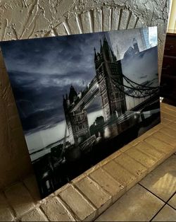 London Tower Bridge Glass Wall Decor 47”Lx31.5”H