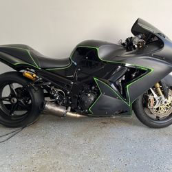 08 Kawasaki 1400R  custom bad ass 