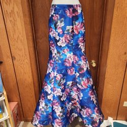 Ellie Wilde Mon Cherri Sz 4 Blue Flower Print Mermaid Skirt Prom Ready