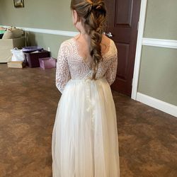White Lace Flower Girl Dress Size 6-7