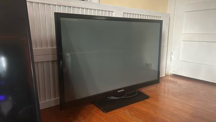 40inch Samsung Television & Free Amazon fire stick