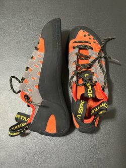 La Sportiva Women’s Climbing Shoes – Size 5.5