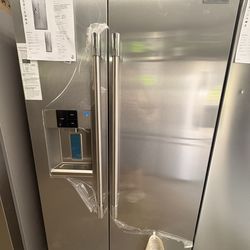 Frigidaire side by side refrigerator