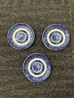 Set of 3 Unbranded Blue Willow 6" China Flat Style Saucers