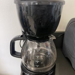 Black 5-Cup Drip Coffee Maker