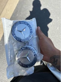 Mercedes Benz center rim caps
