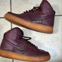 Women's Jordan's SZ 10 Highs