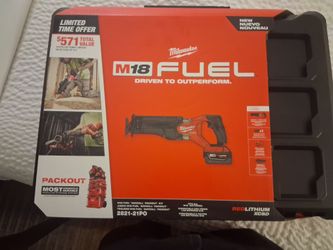 Milwaukee M18 Fuel Sawzall Packout Kit