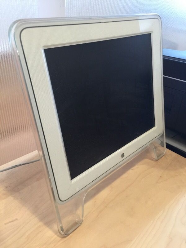 Apple Studio Display Monitor M7649 LCD Flat Panel 17" Color