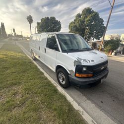 2009 Chevrolet 2500 Cargo Van
