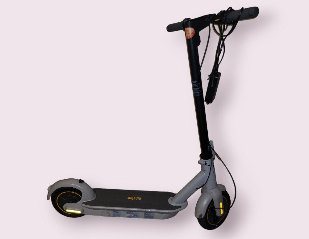 SCOOTER NINEBOT SEGWAY