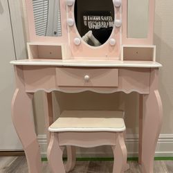 Pink Wooden Vanity Set With Light