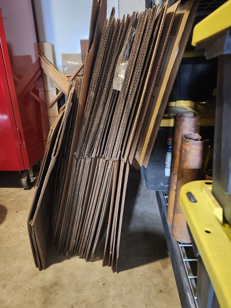 Moving Boxes/ Boxes Of Packing Paper