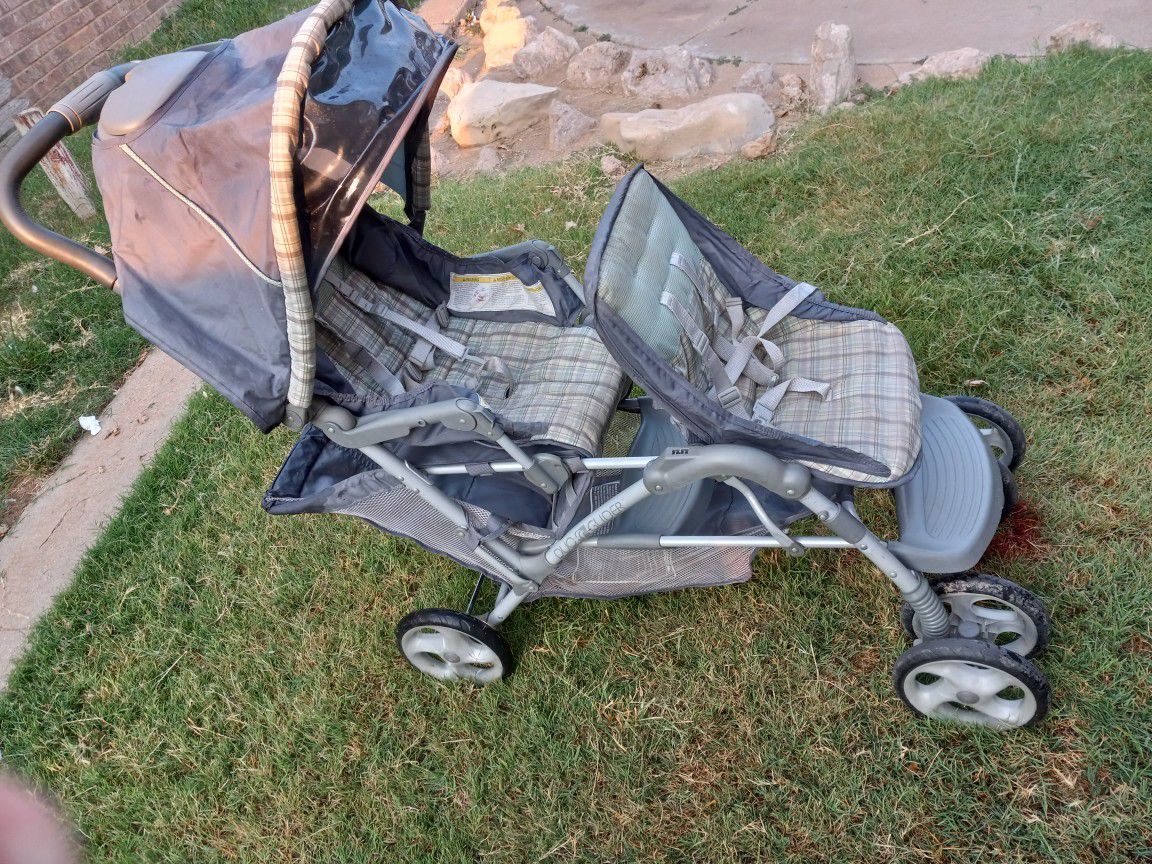Double Stroller Can Deliver For 5$ 