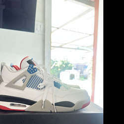 “WHAT THE” jordan 4 retro