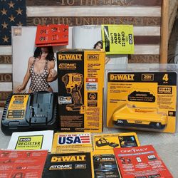 NEW DEWALT 20V BRUSHLESS ATOMIC 1/4 IMPACT DRIVER TOOL KIT 