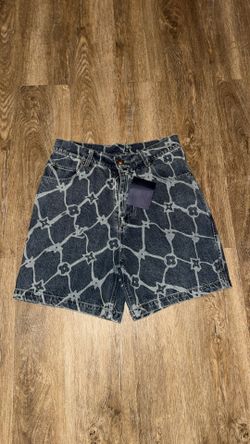 Lv Shorts Size 29