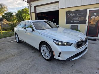 2025 BMW 530