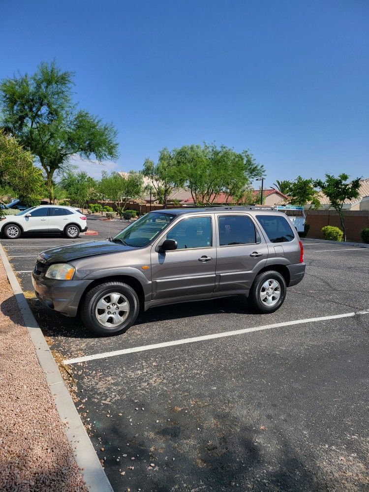 2003 Mazda Tribute