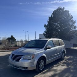 2008 Chrysler Town & Country