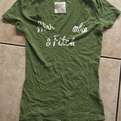 Abercrombie & Firch v neck shirt