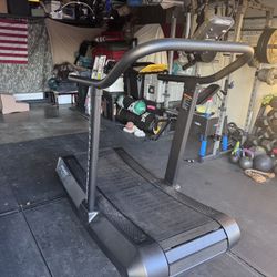 Assault Fitness AssaultRunner Pro – Curved Manual Treadmill (Commercial Grade)