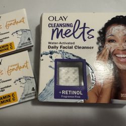 Olay Cleansing Melts + Retinol Water-Activated Daily Facial Cleanser 32 Counts Bonus Free 2 Minis  Olay Cleansing Melts + Vitamin C 4 Counts Per Each 