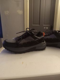 Ozark Shoes Size 6--Botas Ozark