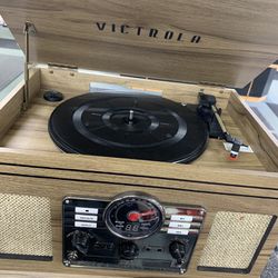 Victrola Radio ( 839170-1)