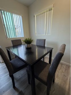 FREE Dining Table Set