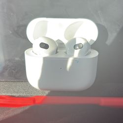 Apple AirPods  4 