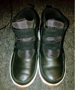 Sorel Black Slip-On Sneaker Boots