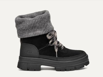 UGG SIZE 7