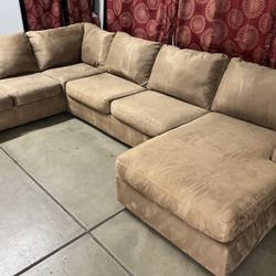 U Shape Sectional Couch 