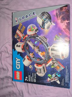 Lego Modular Space Station model playset (60433).