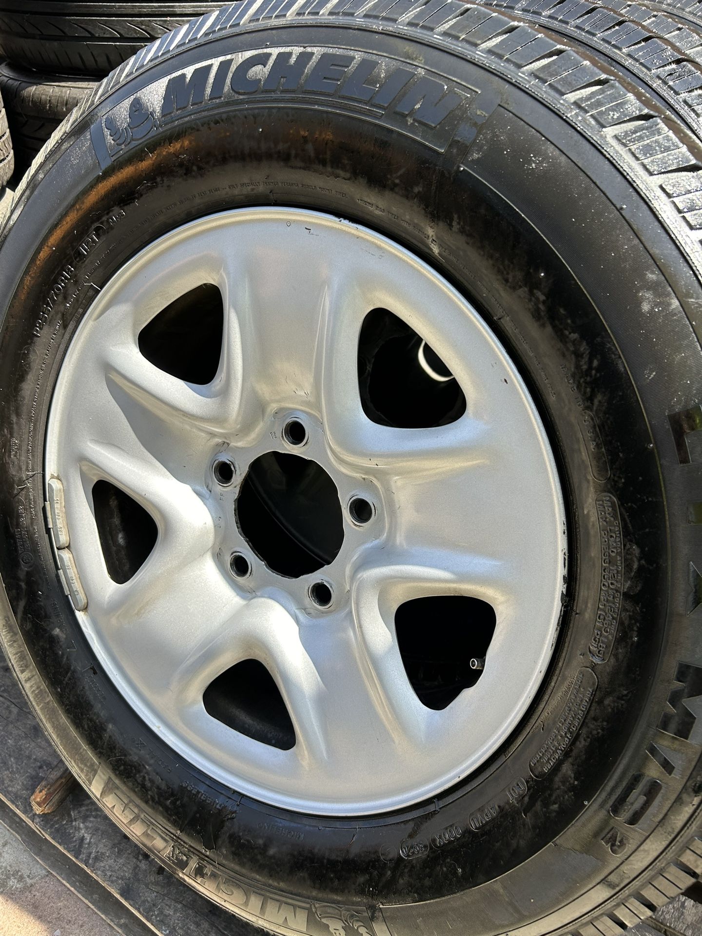 4- MICHELIN LTX RADIAL 