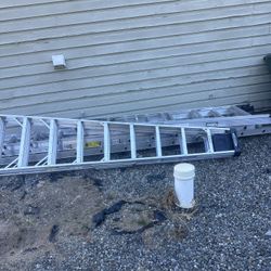 Werner 10 ft. Aluminum Step Ladder with 300 lbs. Load Capacity Type IA Duty Rating