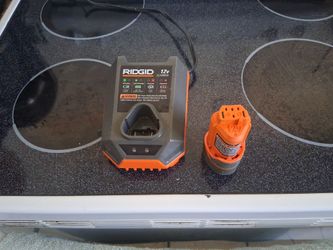 Ridgid 12 v battery / with 12 volt battery charger
