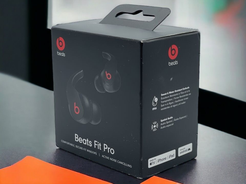 NEW - Beats Fit Pro (BLACK)
