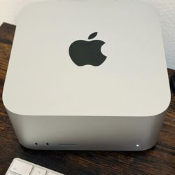 Apple Mac Studio M2 Max (525gb SSD, 32gb RAM, 12/30 Core) w Magic Mouse 2 & Keyboard