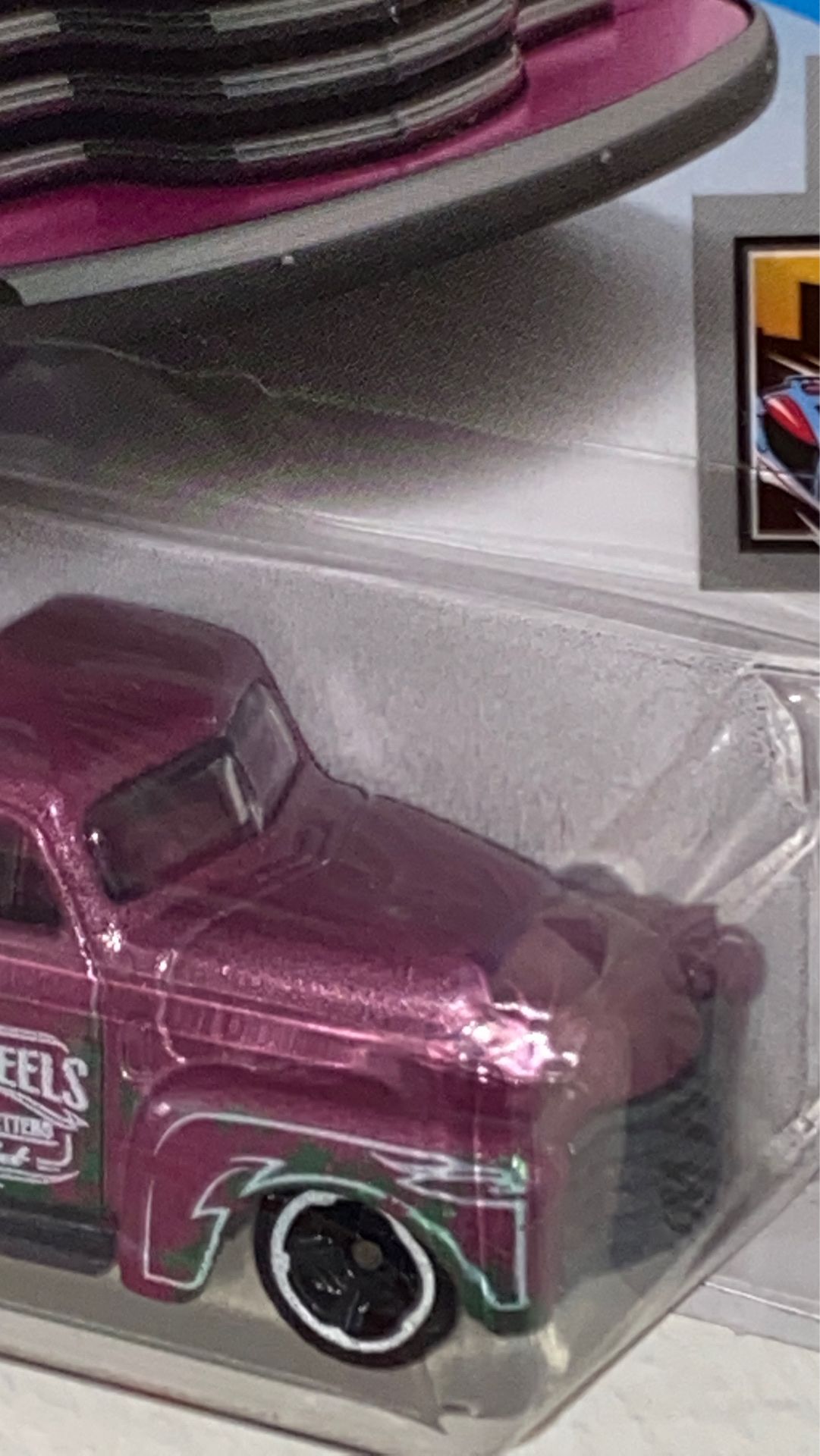 Hot wheels ‘52 Chevy 4/10