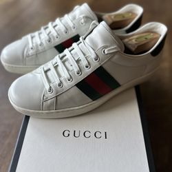 Gucci Bianco Tennis Shoe - Size 9 