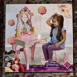 New* Disney PRINCESS Enchanting Messages Musical Vanity