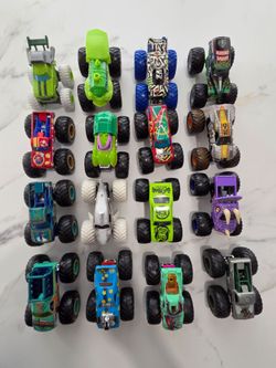 🔥 Monster Jam Truck Collection – 16 Trucks – Great Condition