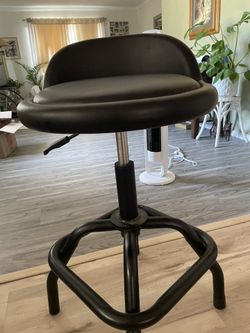 High Stool For Hair Stylist