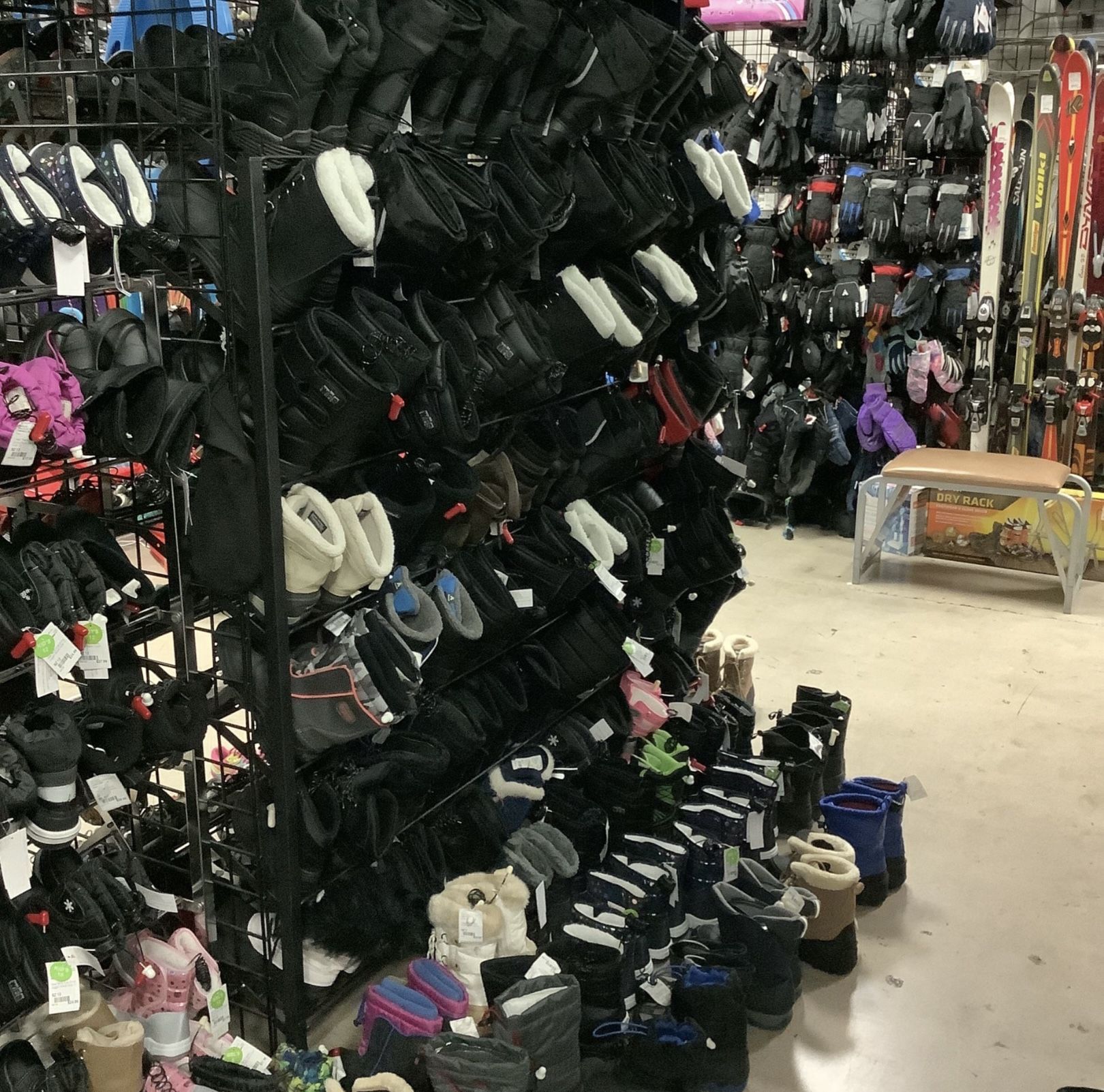 New WFS Mens Snow Jogger Boots Size 12 SKU 556798 for Sale in Phoenix, AZ OfferUp